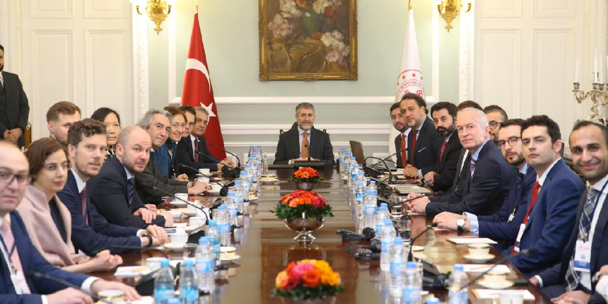 Bakan Nebati'nin Londra temasları! Bankacı ve yatırımcılarla belirli periyotlarda görüşülecek