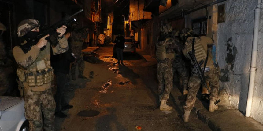 PKK'ya darbe üstüne darbe: 5 terörist daha öldürüldü