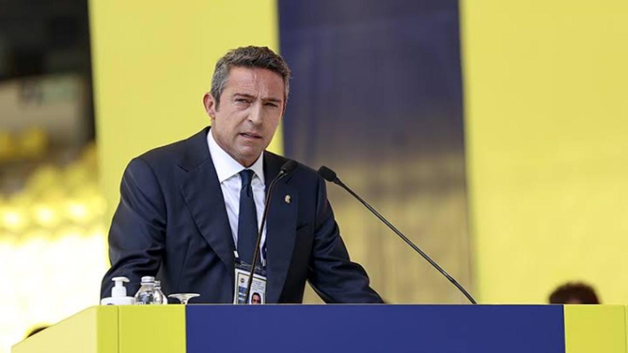 Fenerbahçeli Taraftarlardan Ali Koç'a Bir İstifa Çağrısı Daha!