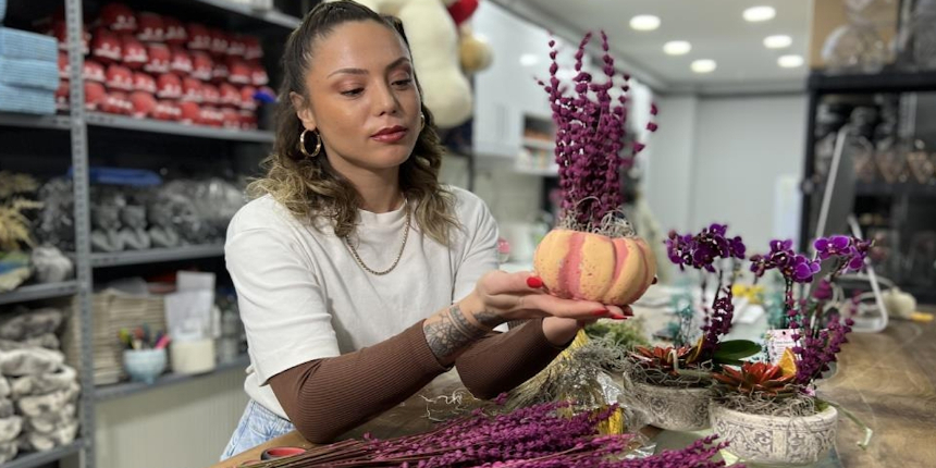 Sevgililer günü için tanesi 30 lira olan güle alternatif: Demet lavanta