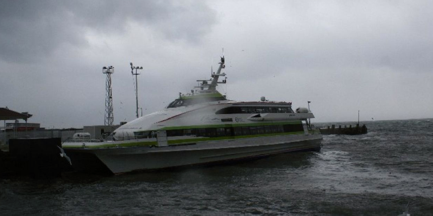 Mudanya-İstanbul deniz otobüsü seferlerine fırtına engeli