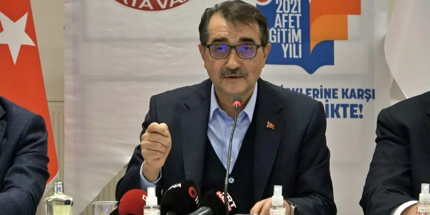 Bakan Dönmez duyurdu: Dün gece itibarıyla Isparta'nın kalan 7 köyüne de elektrik verildi!