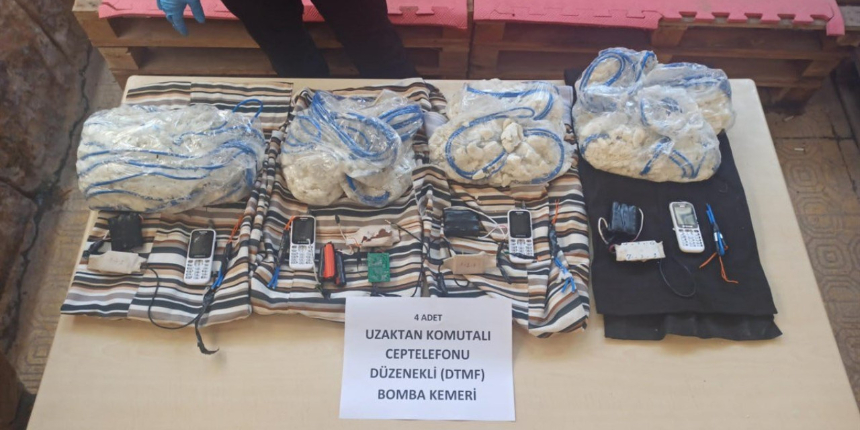 Canlı bomba saldırısı önlendi: PKK'lı 1 erkek 3 kadın 13 kilogram ağırlığındaki C4 patlayıcı ile yakalandı!