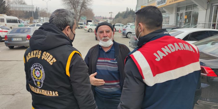 Yaşlı adamı tuzağa düşürdüler! 250 bin lira son anda kurtarıldı...