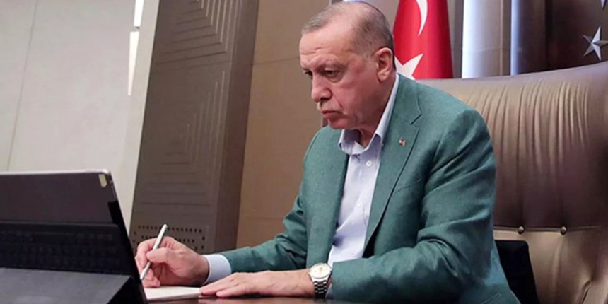 Cumhurbaşkanı Erdoğan, vatandaşların "Geçmiş olsun" paylaşımlarına tek tek yanıt verdi