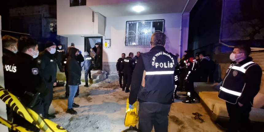 Evinin bahçesinde maskeli kişilerin silahlı saldırısına uğradı