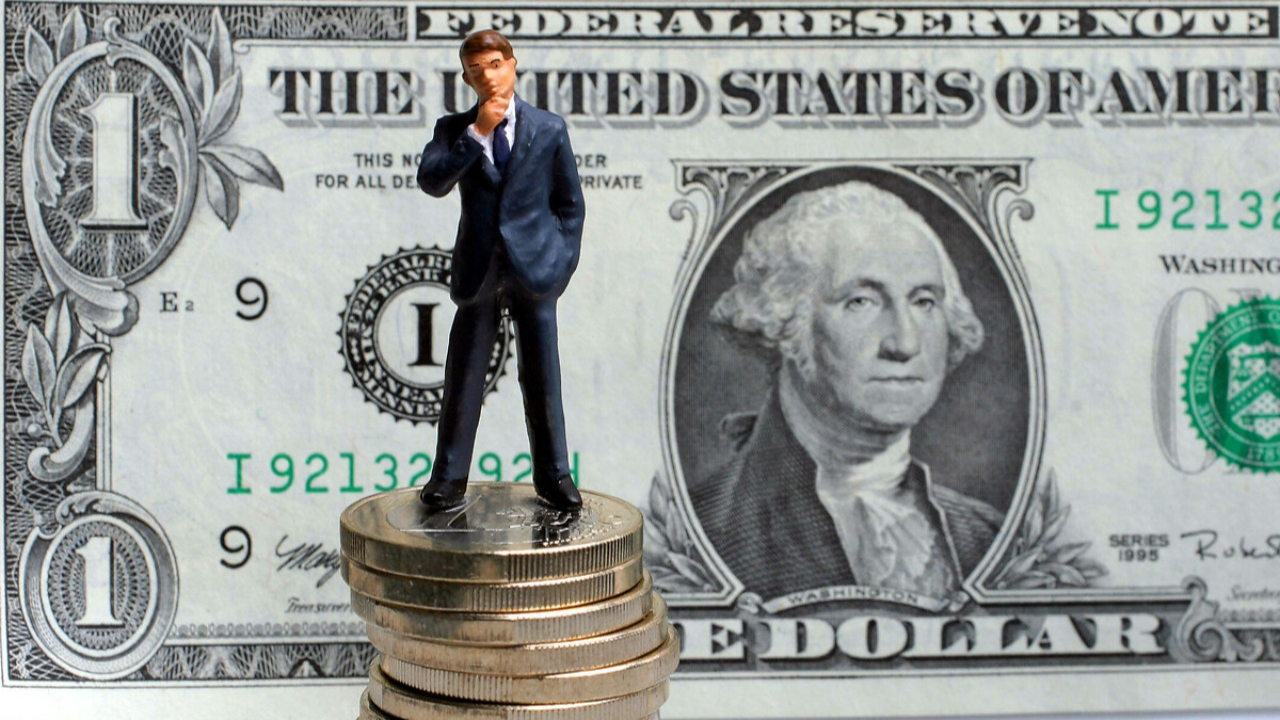 Merkez Bankası'nın faiz kararı öncesi dolar hareketlendi! İşte ekonomistlerin beklentisi...