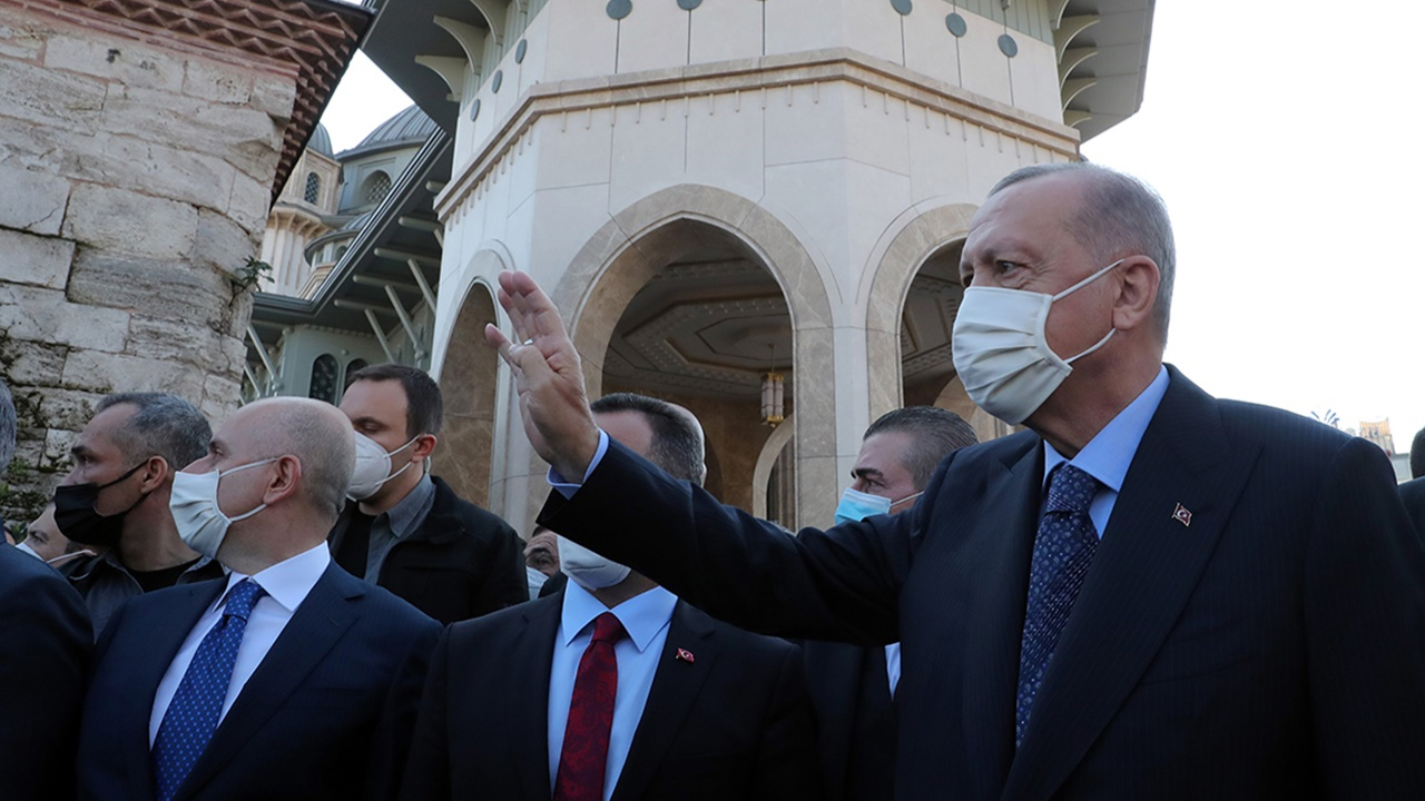 Koronavirüs karantinası sona eren Erdoğan, Cuma namazı ile halkın karşısına çıkacak