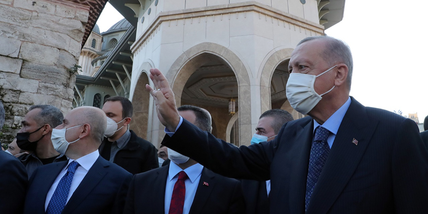 Koronavirüs karantinası sona eren Erdoğan, Cuma namazı ile halkın karşısına çıkacak