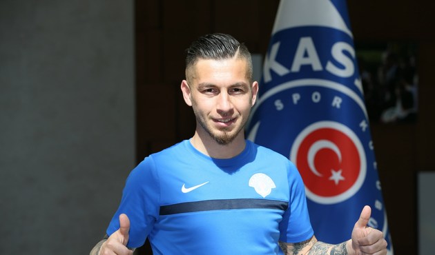 Galatasaray Kasımpaşa'lı futbolcuyla anlaştı...