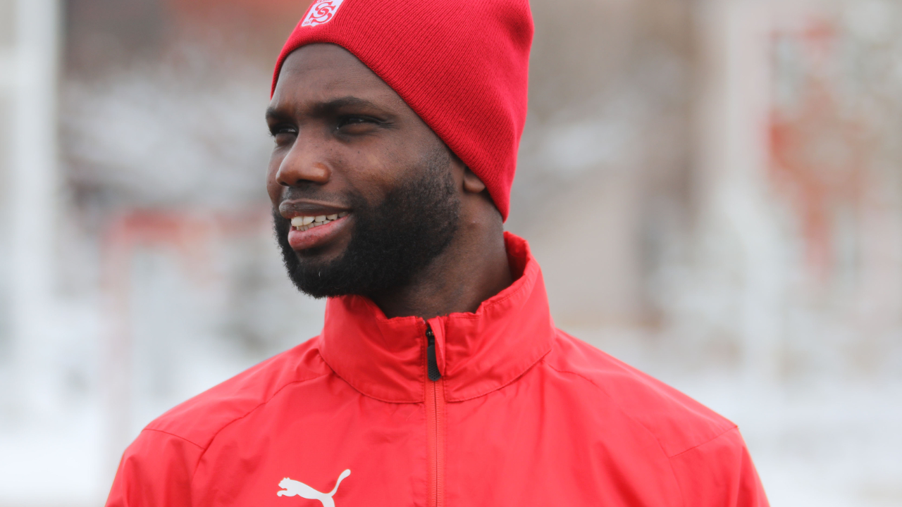 Sivasspor'un Dijon'dan 6 aylığına kiraladığı Moussa Konate takıma katıldı