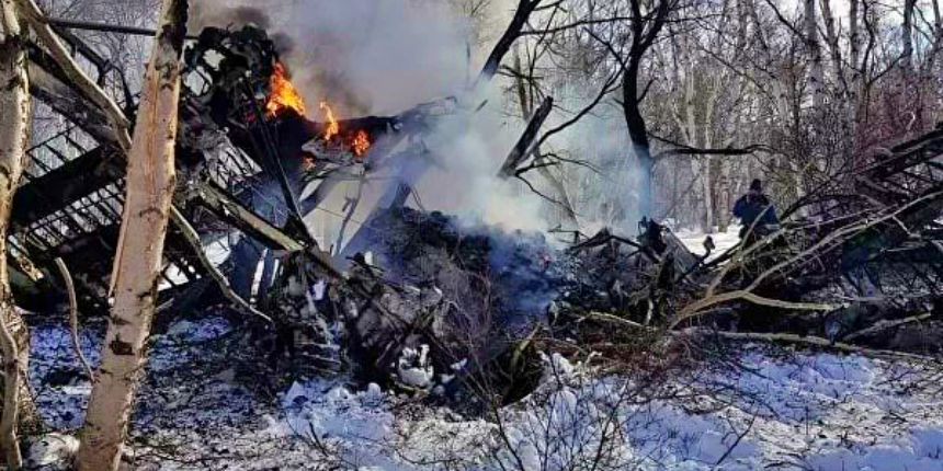 Rusya'da AN-2 tipi bir nakliye uçağı yere çakıldı!