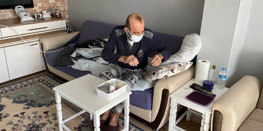 Lösemi tedavisi gören adamın koronavirüs çilesi bitmedi! 80 PCR testi pozitif çıktı