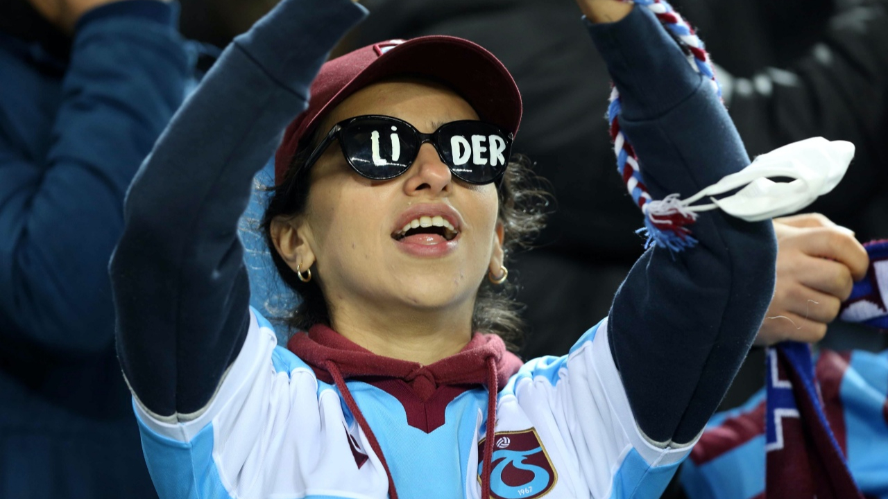 Taraftar çıldırdı şampiyonluk istiyor... Trabzonspor-Konyaspor maçından notlar