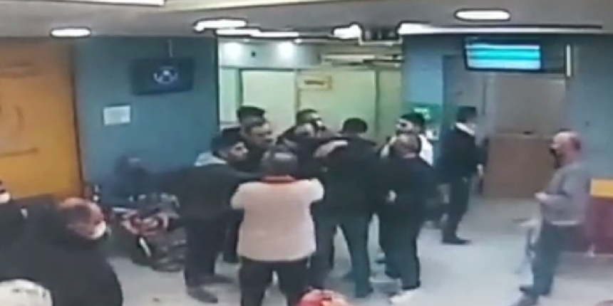 Fatih’te sağlık çalışanlarına saldıran 4 şüpheli tutuklandı