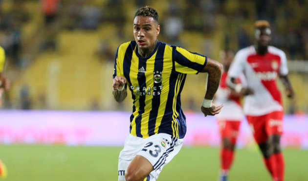 Van der Wiel dolandırılmasa o parayla açacağı kulüp şok etti