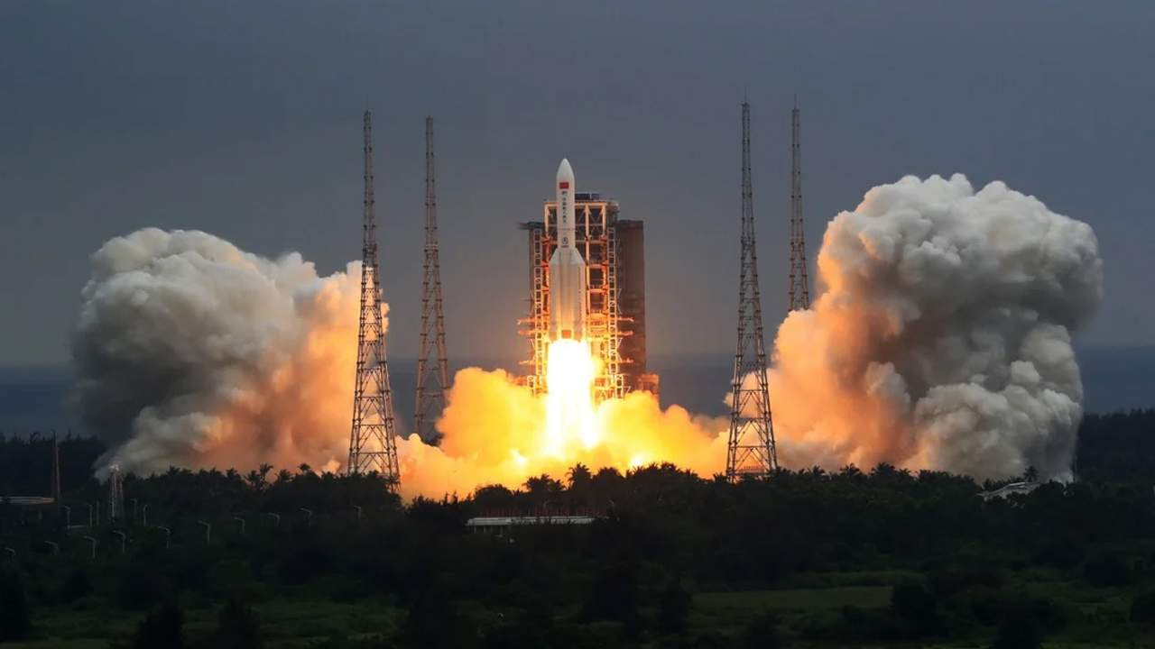 Mart ayında Ay'a çarpacak roket SpaceX'in değil, Çin'in çıktı!
