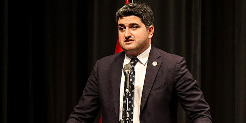 CHP'li Onursal Adıgüzel 14 Şubat üzerinden Cumhurbaşkanı Erdoğan'ı hedef aldı