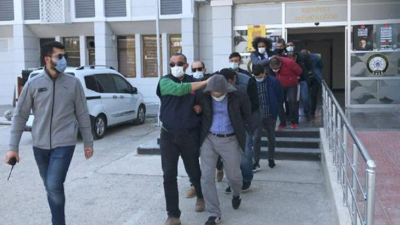 Dublör kullanarak tapulara çöken çete yakayı ele verdi!