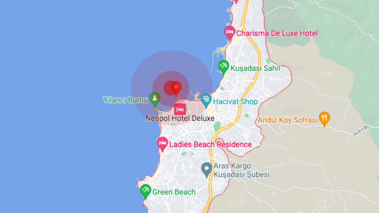 Kuşadası'nın merkezinin sahiline birkaç metre uzakta korkutan deprem!