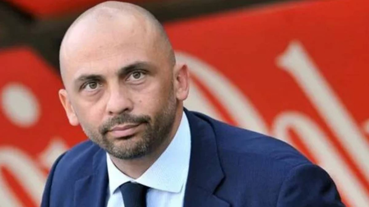 Galatasaray sportif direktörlük görevine Pasquale Sensibile'yi getirdi