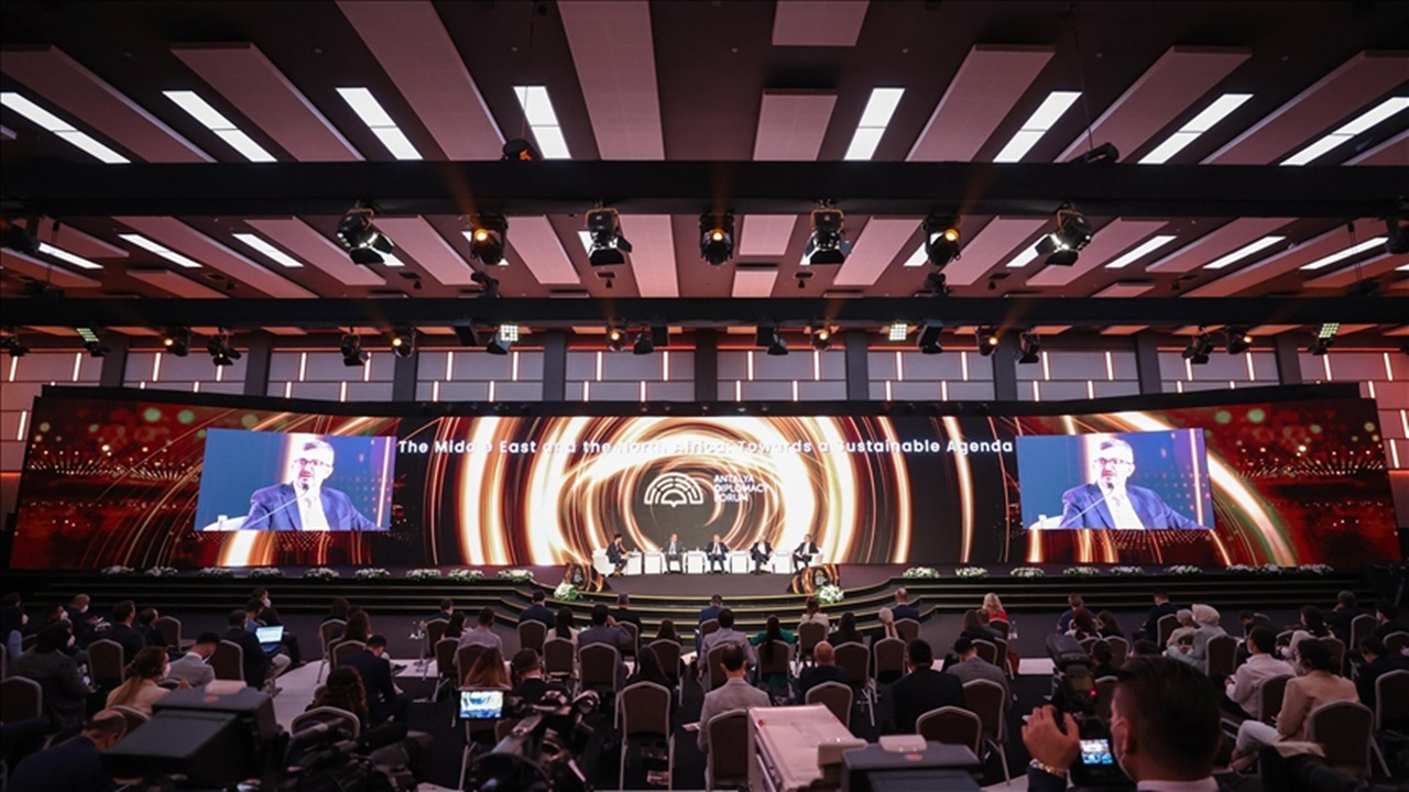 Liderler, Antalya Diplomasi Forumu'nda buluşacak