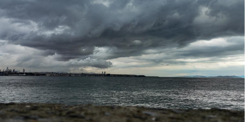 İstanbul’u kara bulutlar kapladı, yağış aralıklı devam ediyor!