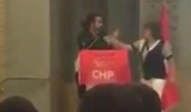 Kılıçdaroğlu'nu eleştiren CHP'liyi kürsüden indirip salondan attılar!