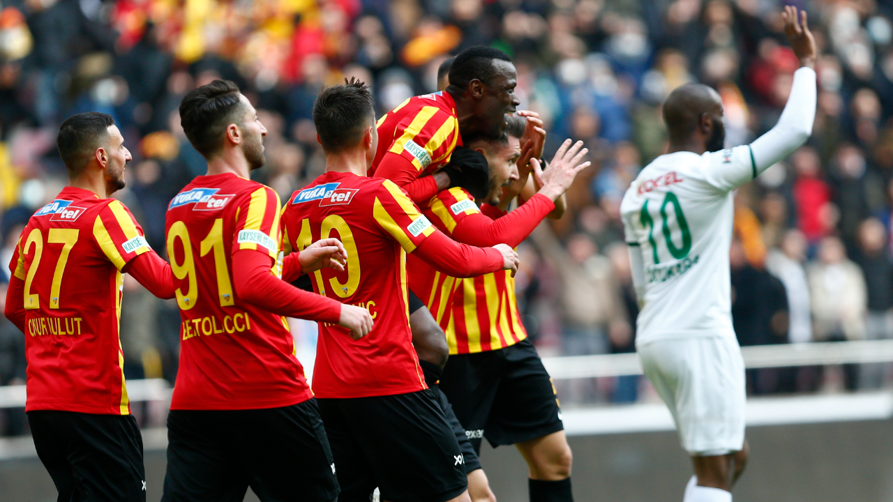 Kayserispor evinde Giresunspor'u 2-1 mağlup ederek seriyi 5 maça çıkardı