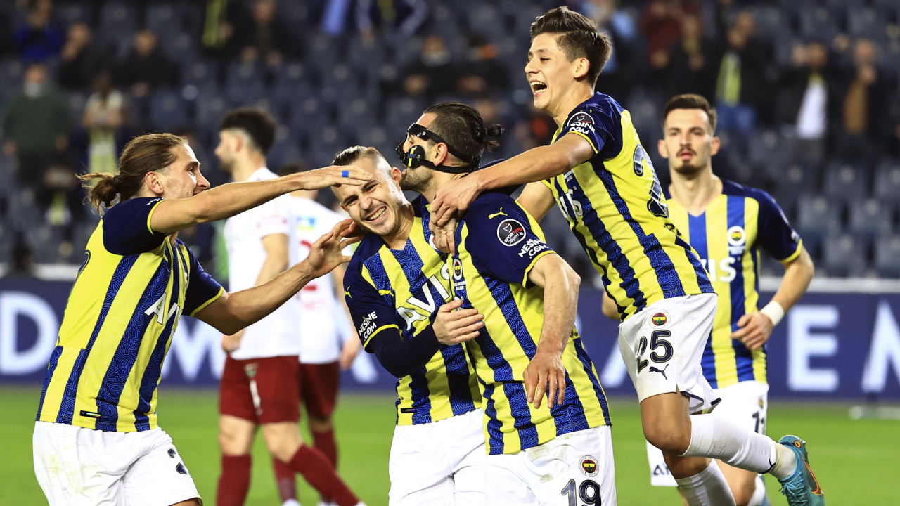 Hatayspor'u gençleriyle deviren Fenerbahçe'den ligde üst üste 2. galibiyet...
