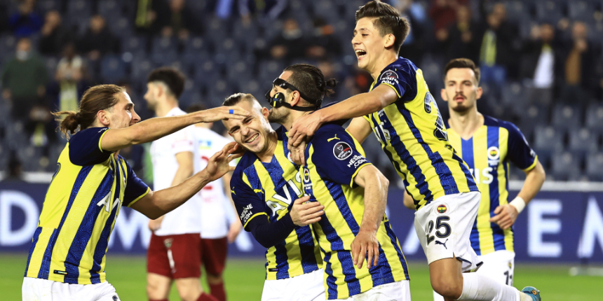 Hatayspor'u gençleriyle deviren Fenerbahçe'den ligde üst üste 2. galibiyet...