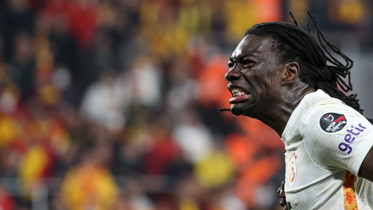 Bafetimbi Gomis: Bugün 3 puanın yanı sıra Omar'ı kazandık. Bu zaferi ona armağan ediyorum