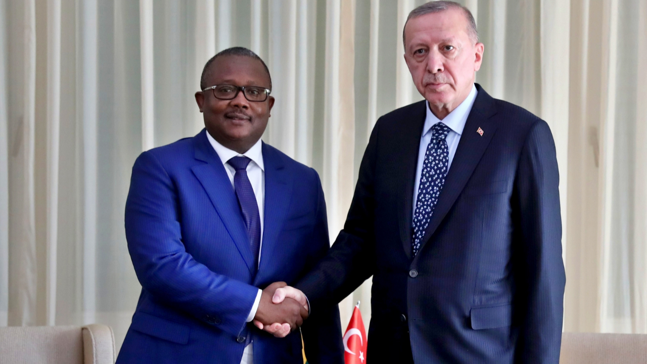 Cumhurbaşkanı Erdoğan, Senegal'deyken Gineli mevkidaşıyla da görüştü!