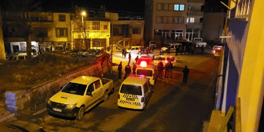 Akrabalar arasında silahlı saldırı: Ölü ve yaralılar var!