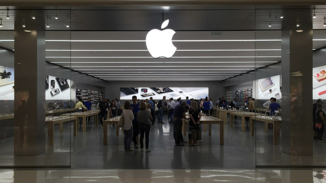 Hollanda’da Apple mağazasında silahlı soygun paniği!