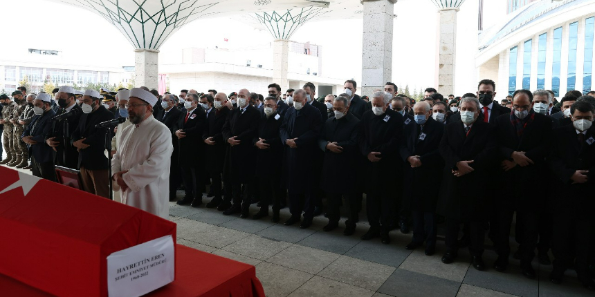 Cumhurbaşkanı Erdoğan, Senegal'de şehit olan Özel Harekat Şube Müdürü Eren'in cenaze namazına katıldı