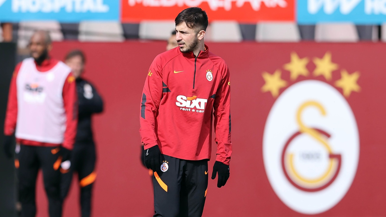Halil Dervişoğlu'nun Galatasaray'daki "aidiyet" problemi... Bonservisi alınmayacak!
