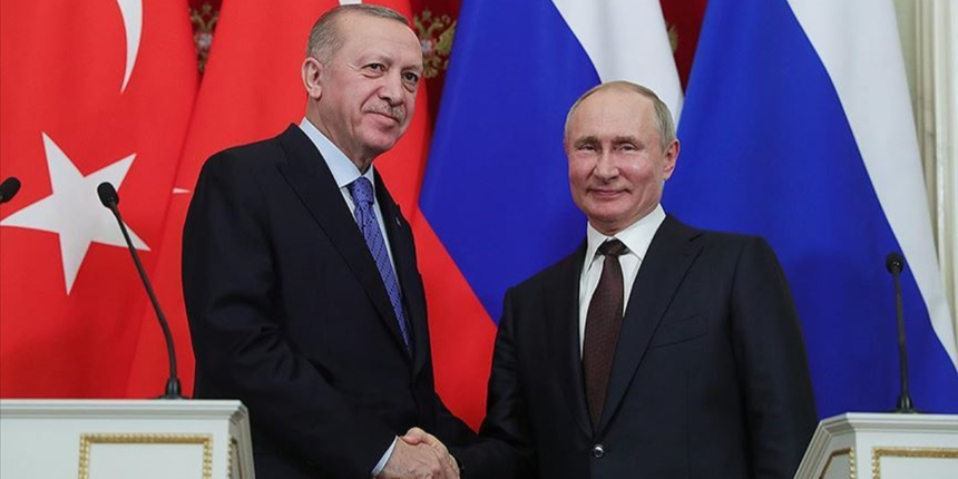 Erdoğan, Putin ile görüştü: 'Diplomasiye dönün' çağrısı yaptı