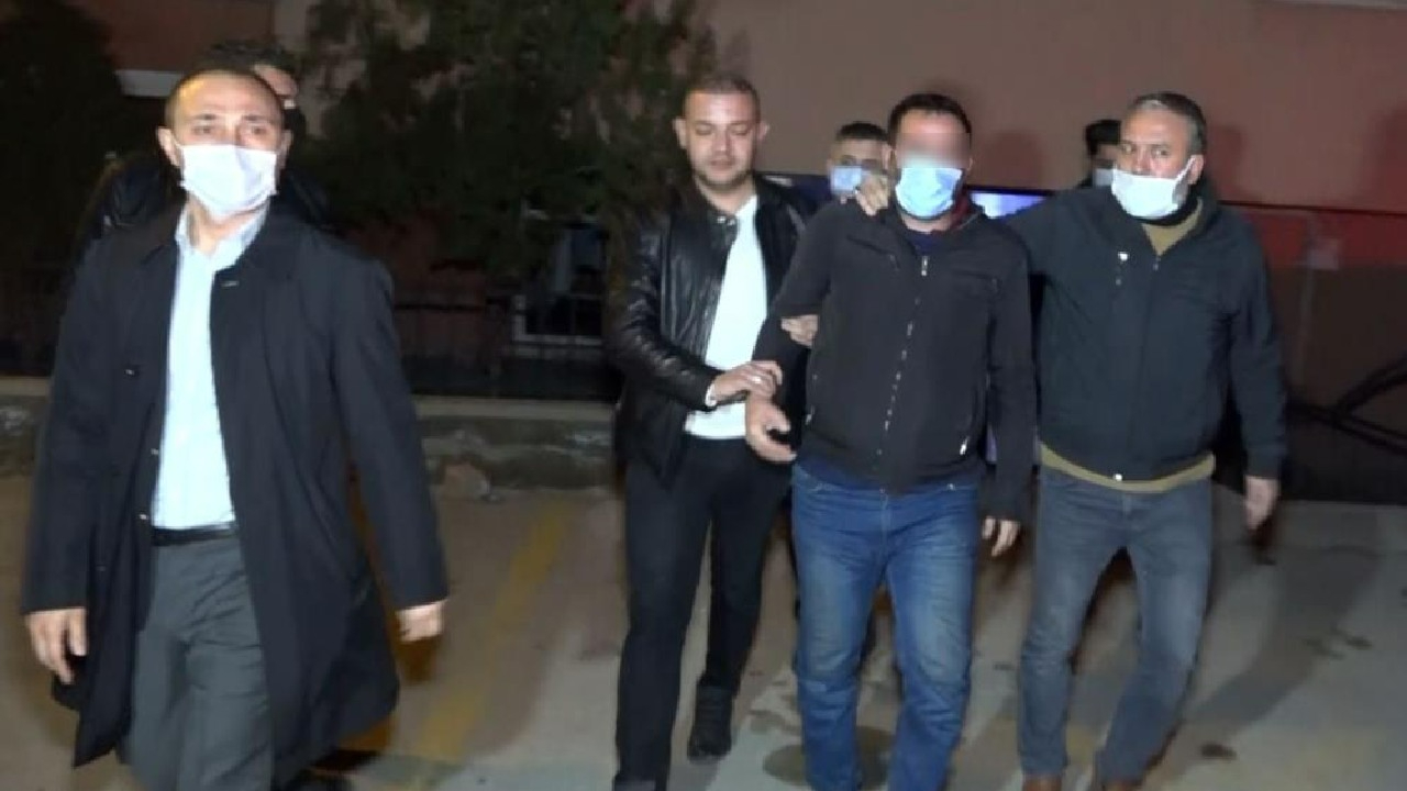 3 çocuğunu rehin alan baba, polise zor anlar yaşattı!