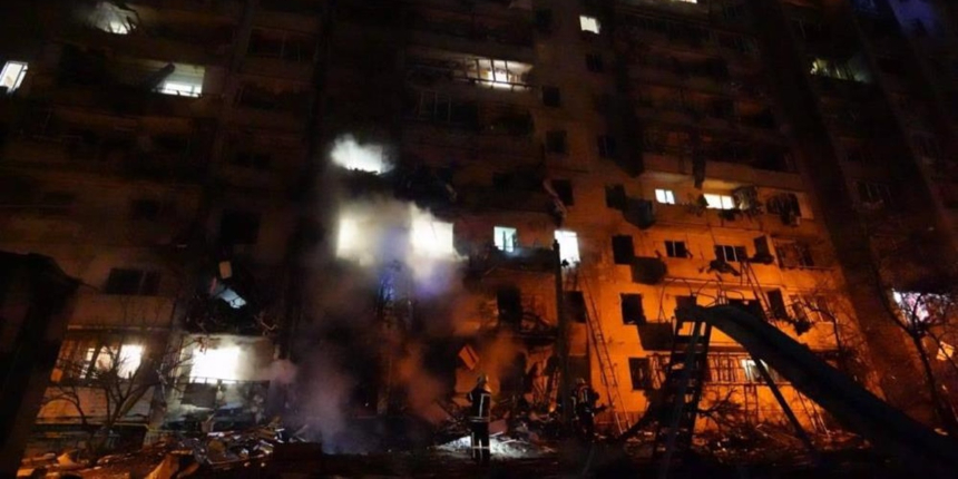 Başkent Kiev, güne bombardıman saldırılarıyla uyandı!