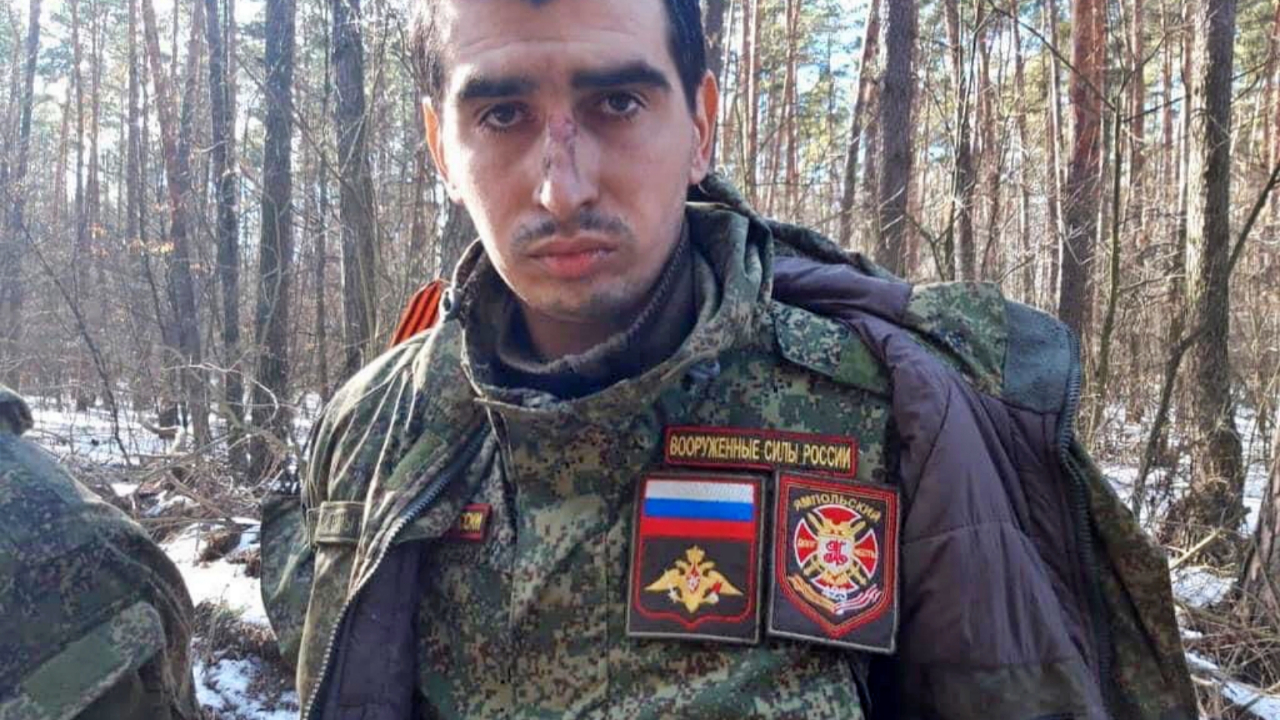 Ukrayna Savunma Bakanlığı, esir alınan 2 Rus askerinini paylaştı!