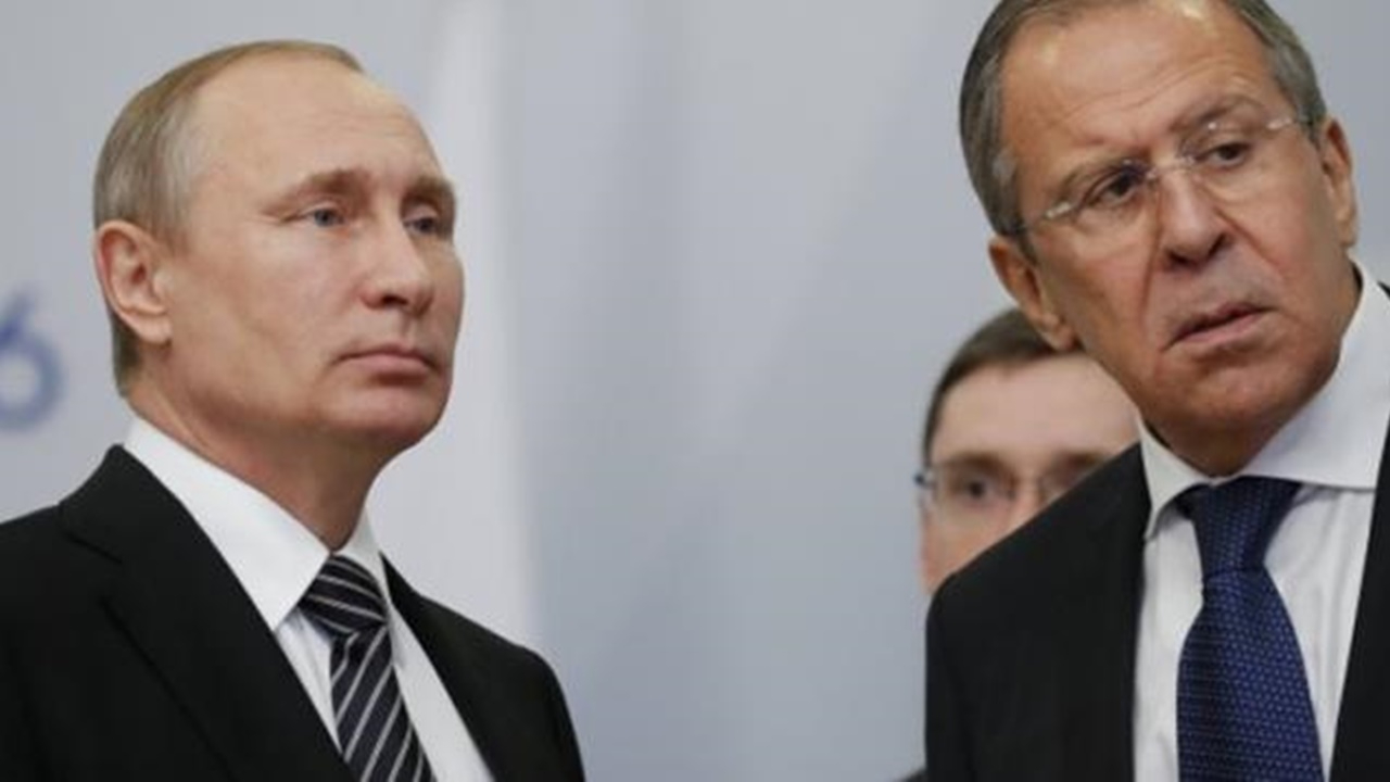 AB'den Putin ve Lavrov'a yaptırım: Mal varlıklarının dondurulmasına karar verildi