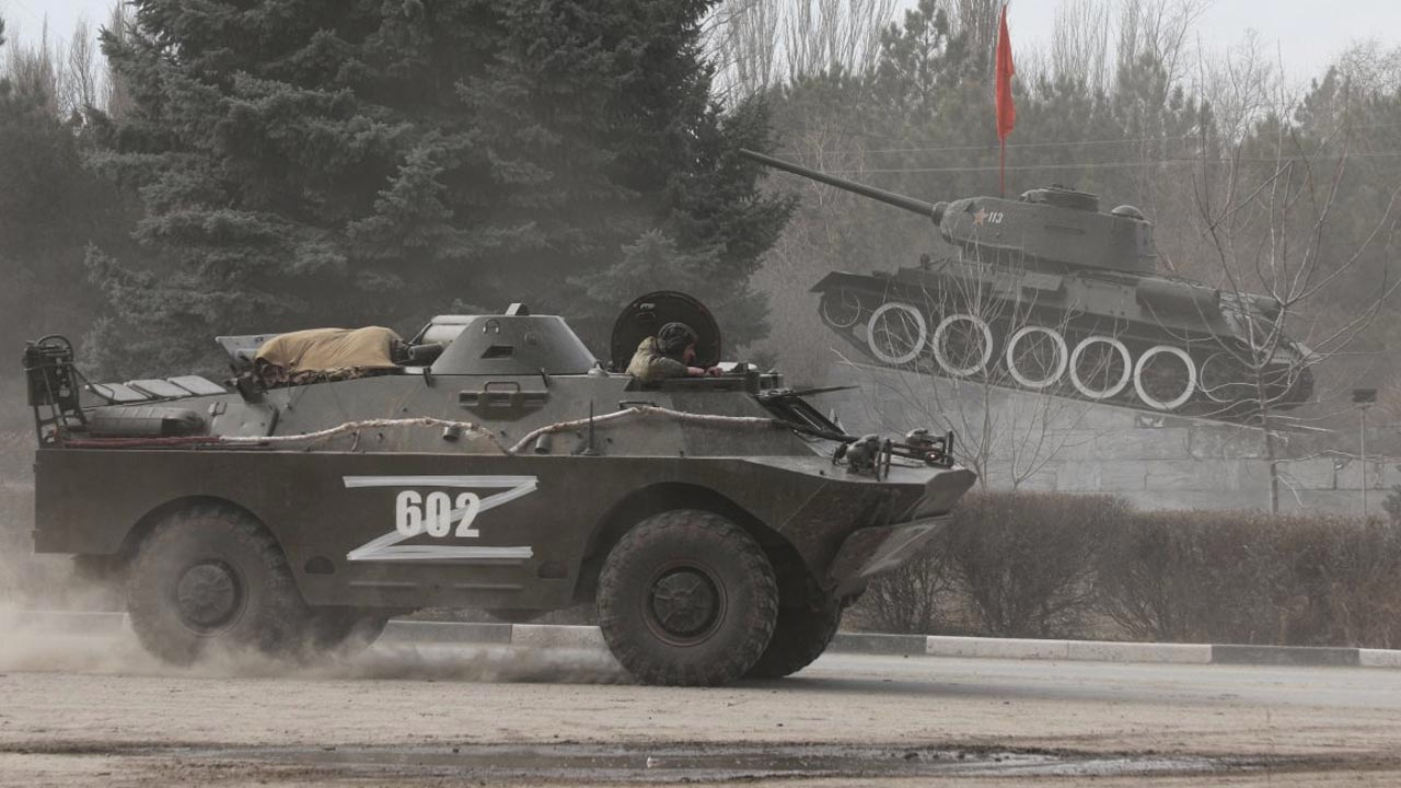 Ukrayna Savunma Bakanlığı açıkladı: Rus tankları Kiev'e saldırı düzenleyebilir