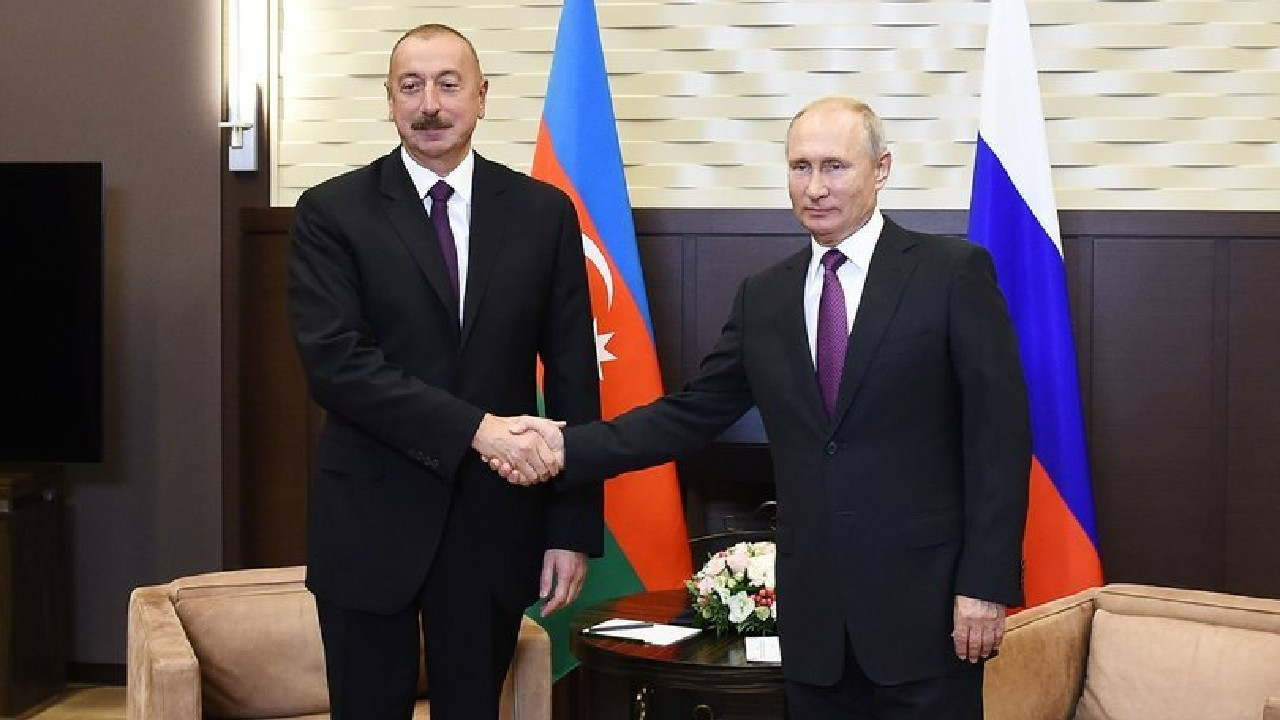 Putin ve Aliyev, Ukrayna'daki gelişmeleri görüştü