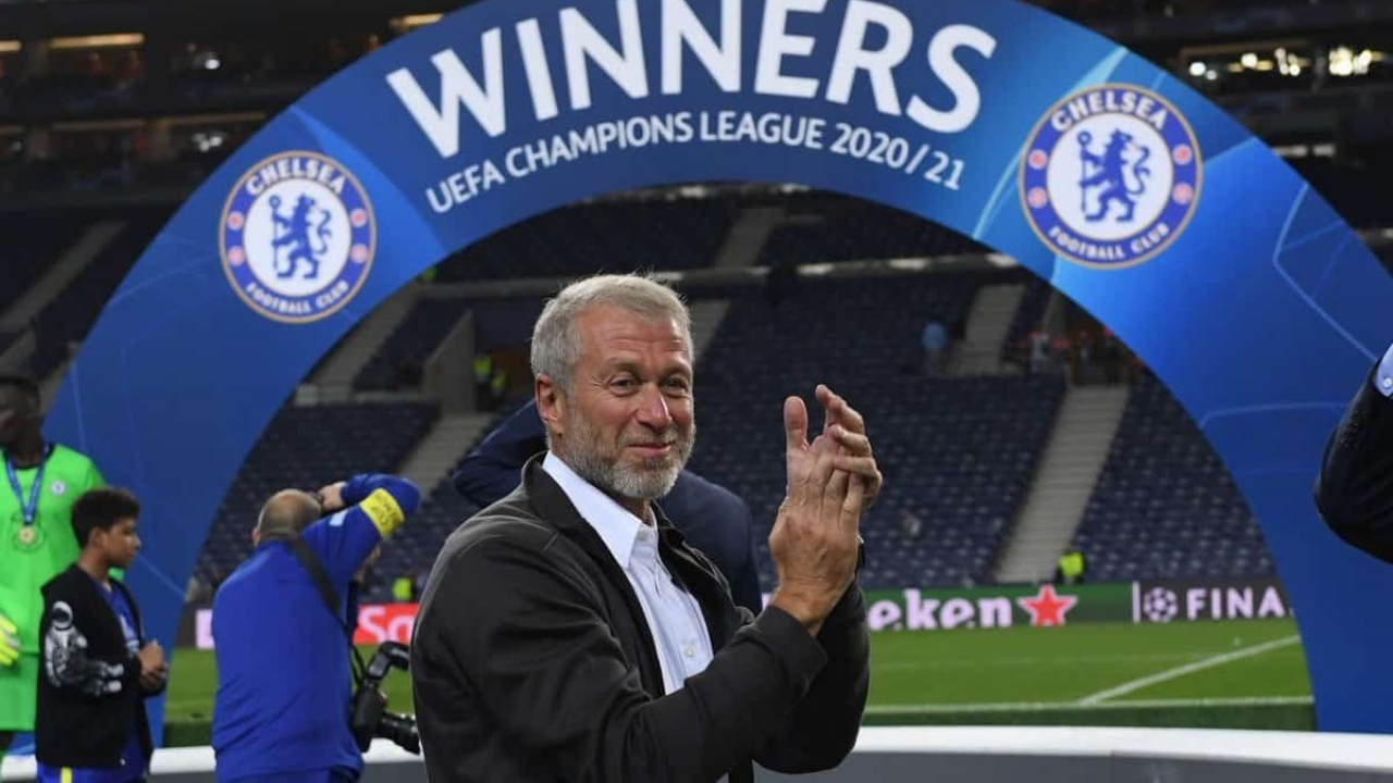Rus milyarder Roman Abramovich, Chelsea'yi satmak zorunda kalacak...