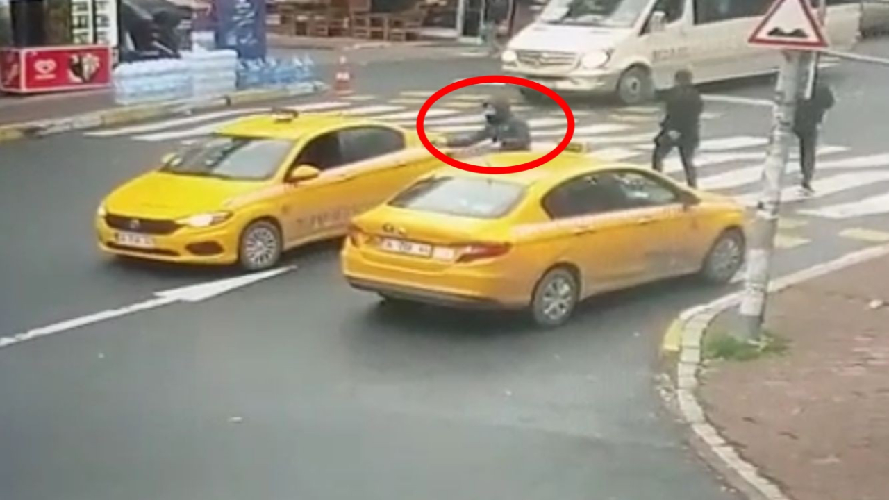Taksi sürücüsü kurşun yağmuruna tutuldu, yaralı halde aracını hastaneye sürdü!