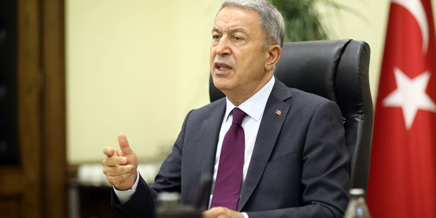 Bakan Akar Ukraynalı mevkidaşı Reznikov ile görüştü: Barış için çalışmalar sürecek