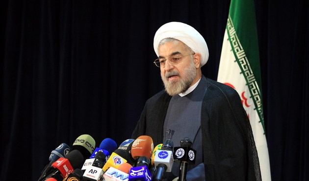 Ruhani: Füze denemek için ABD'den izin alacak değiliz!