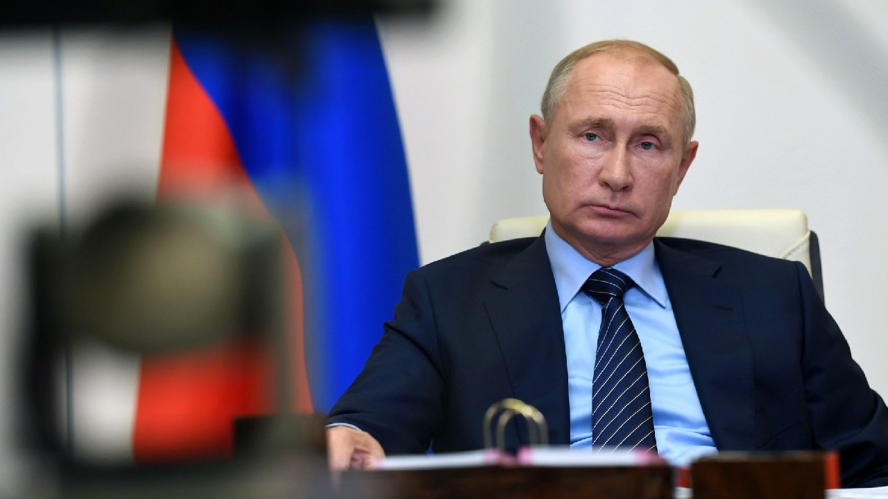Putin'den yeni talimat: Ordunun caydırıcı güçleri, özel savaş görevi durumuna geçsin