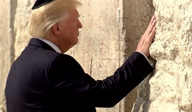 Trump, Ağlama Duvarı'nı ziyaret eden ilk ABD Başkanı oldu!